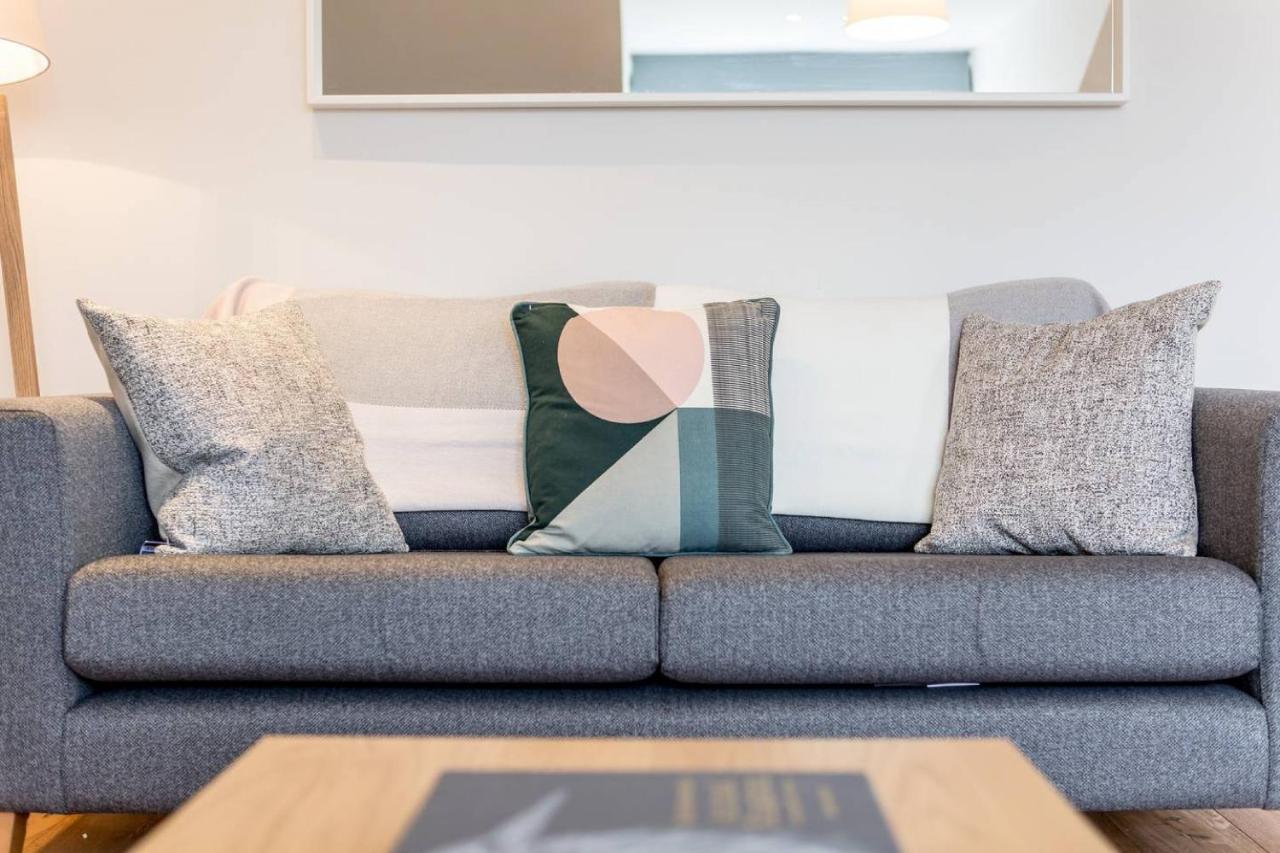 Altido Quiet City Centre Spacious Apartment Edinburg Exteriör bild